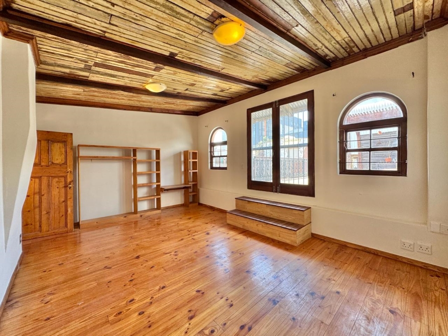 4 Bedroom Property for Sale in Woodstock Western Cape